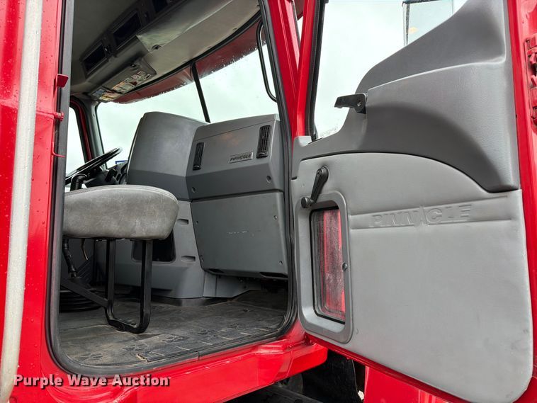 image for item ED5071 2008 Mack CHU613 dump truck