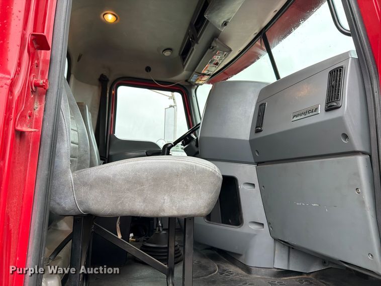 image for item ED5071 2008 Mack CHU613 dump truck