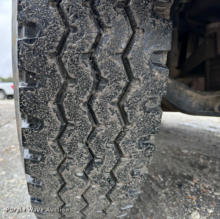 image for item ED5071 2008 Mack CHU613 dump truck