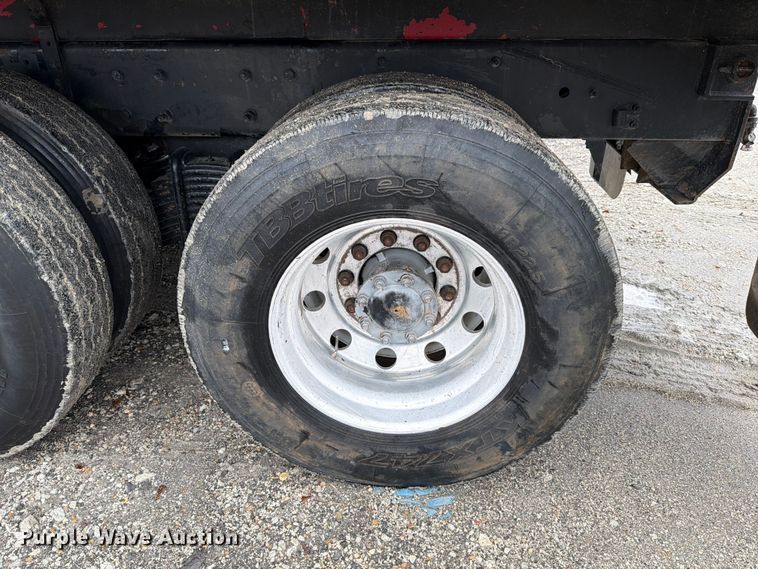 image for item ED5071 2008 Mack CHU613 dump truck