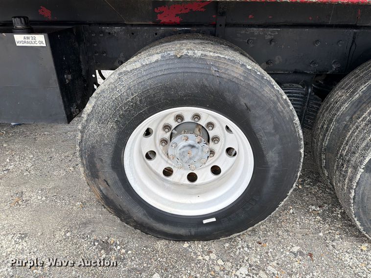 image for item ED5071 2008 Mack CHU613 dump truck