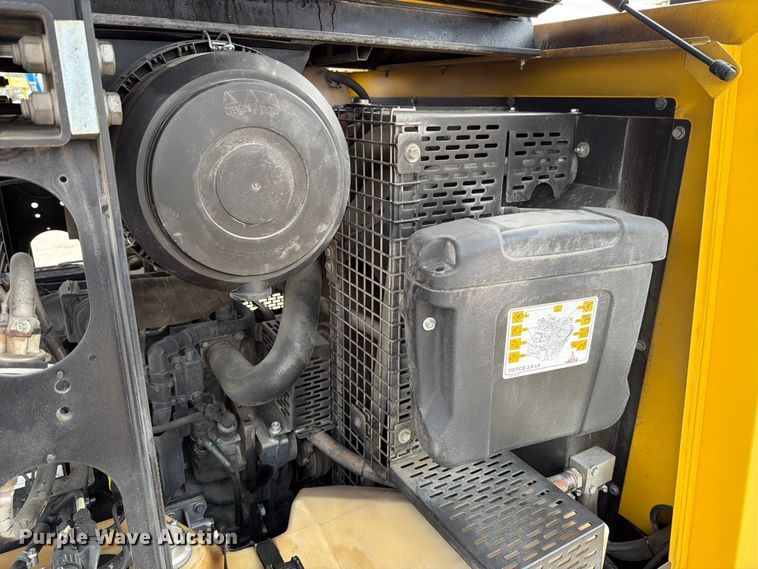 image for item ED5072 2022 Kaeser M118 air compressor