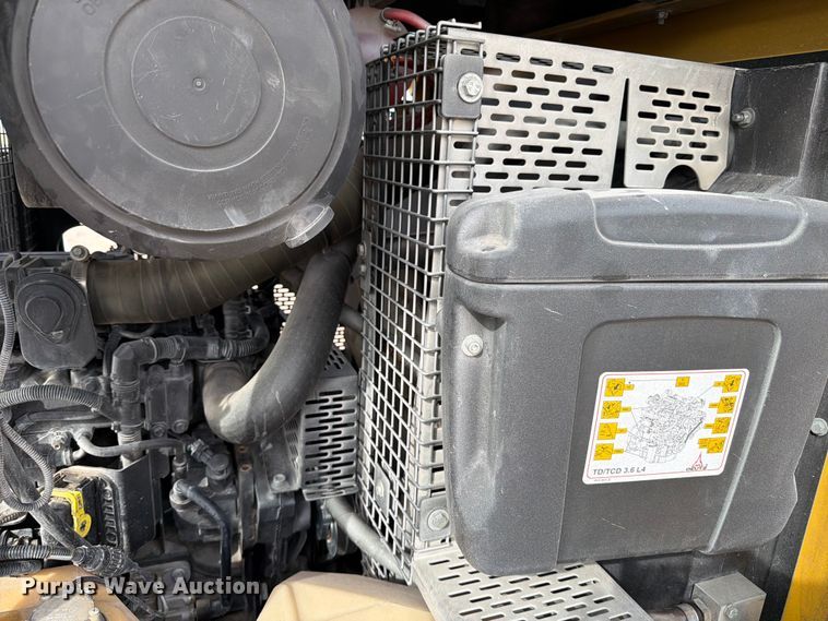 image for item ED5074 2022 Kaeser M118 air compressor