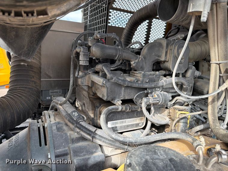 image for item ED5074 2022 Kaeser M118 air compressor