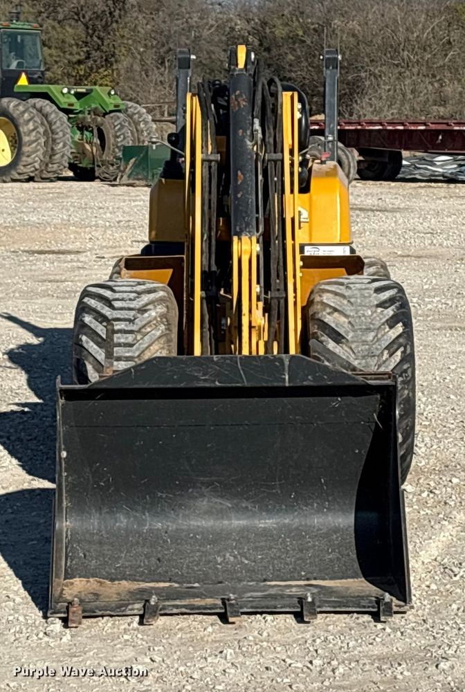 image for item ED5079 2024 Toho TH180 compact wheel loader