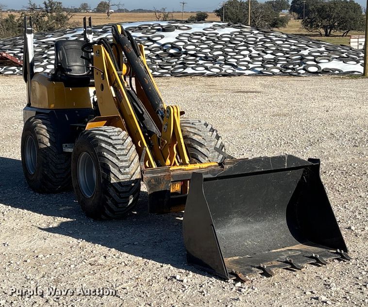 image for item ED5079 2024 Toho TH180 compact wheel loader