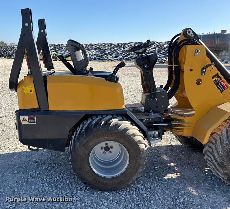 image for item ED5079 2024 Toho TH180 compact wheel loader