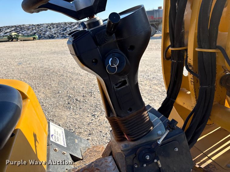 image for item ED5079 2024 Toho TH180 compact wheel loader