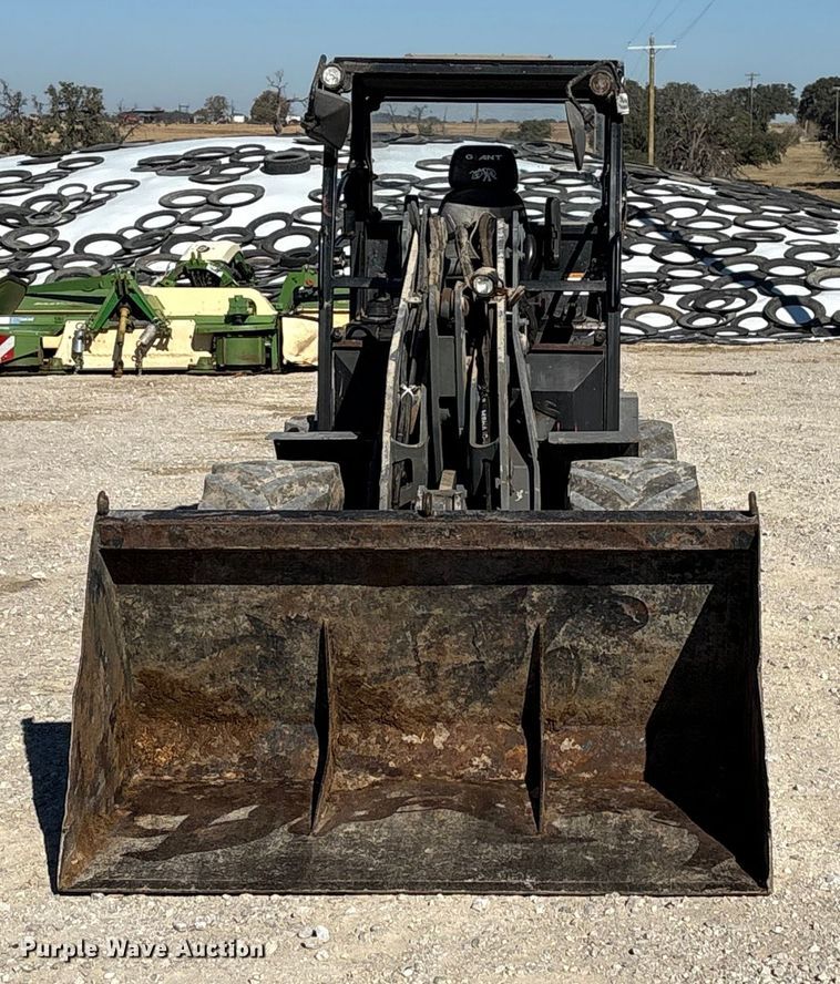 image for item ED5082 Giant V6004T compact wheel loader