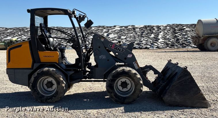 image for item ED5082 Giant V6004T compact wheel loader