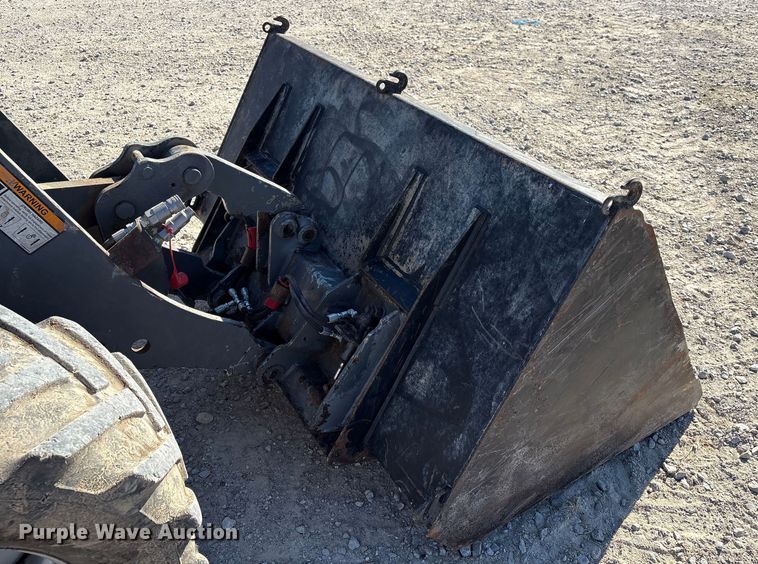 image for item ED5082 Giant V6004T compact wheel loader