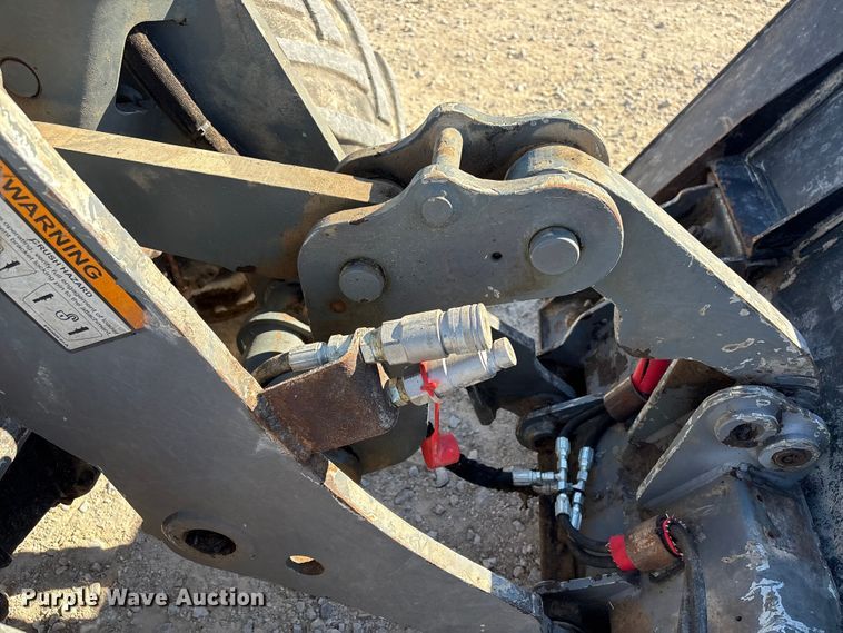 image for item ED5082 Giant V6004T compact wheel loader