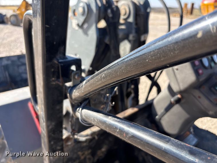 image for item ED5082 Giant V6004T compact wheel loader