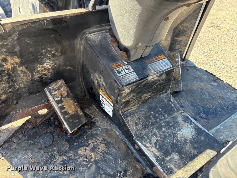 image for item ED5082 Giant V6004T compact wheel loader