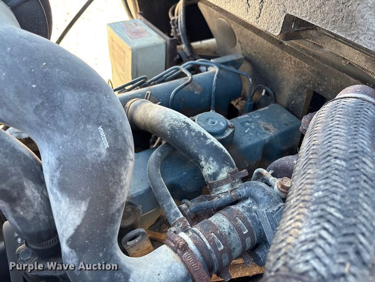 image for item ED5082 Giant V6004T compact wheel loader