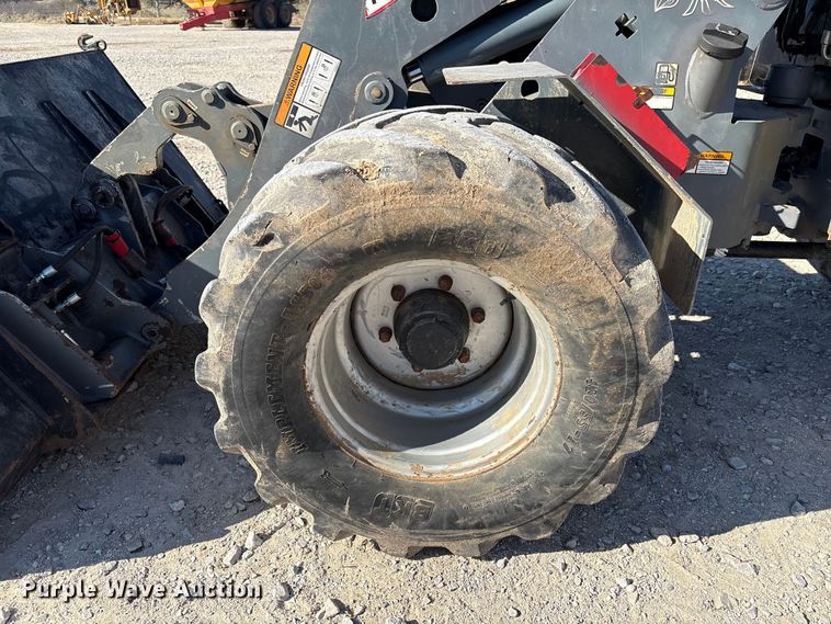 image for item ED5082 Giant V6004T compact wheel loader