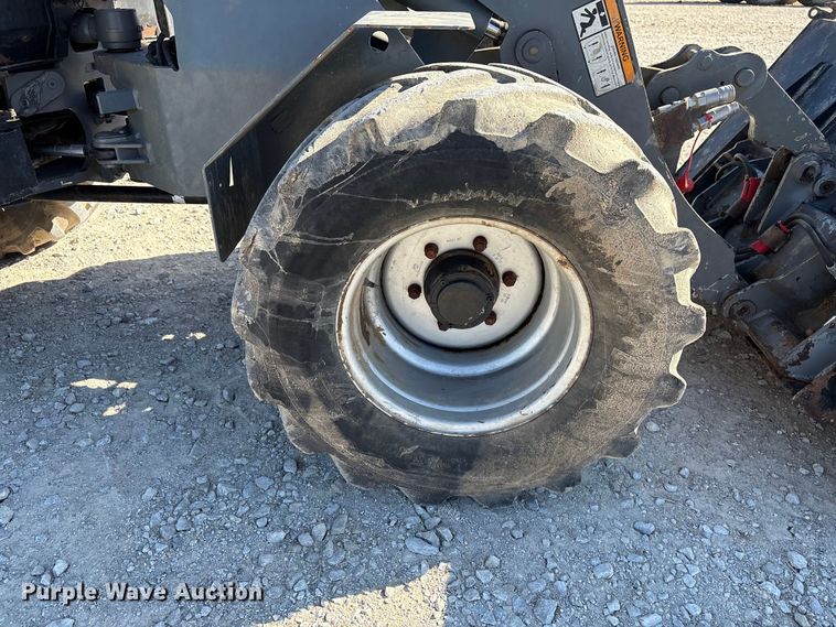 image for item ED5082 Giant V6004T compact wheel loader