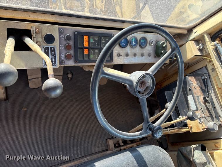 image for item ED5084 International M10A wheel loader