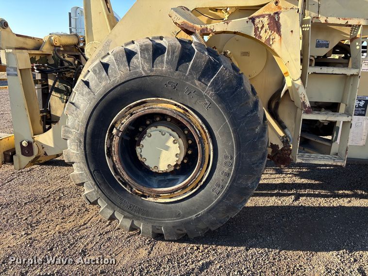 image for item ED5084 International M10A wheel loader