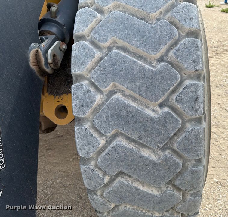 image for item ED5914 2018 John Deere 544K-II wheel loader