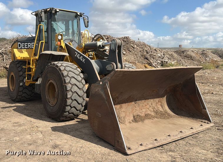 CARGADOR FRONTAL 2011 JOHN DEERE 744K