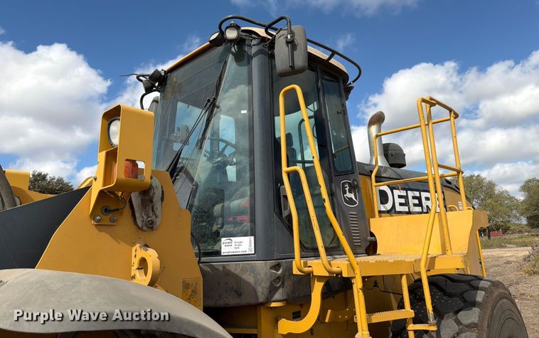 image for item ED5915 2011 John Deere 744K wheel loader