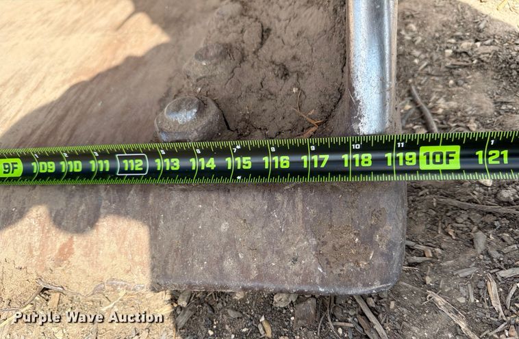 image for item ED5915 2011 John Deere 744K wheel loader