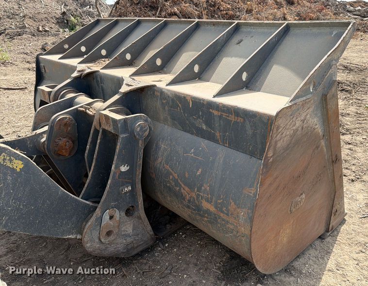 image for item ED5915 2011 John Deere 744K wheel loader