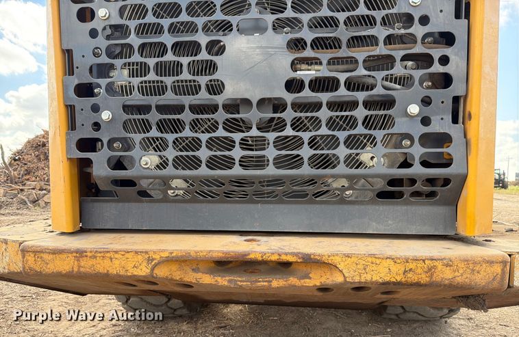 image for item ED5915 2011 John Deere 744K wheel loader