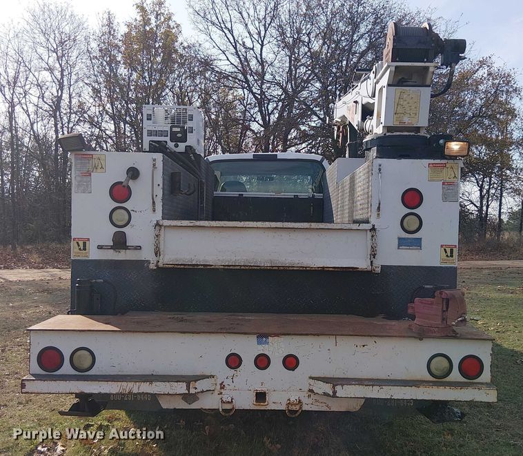 image for item EE1384 2007 Ford F650 utility / service truck
