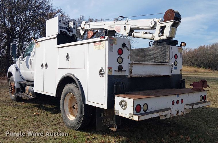 image for item EE1384 2007 Ford F650 utility / service truck