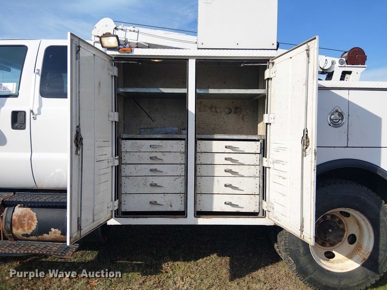 image for item EE1384 2007 Ford F650 utility / service truck