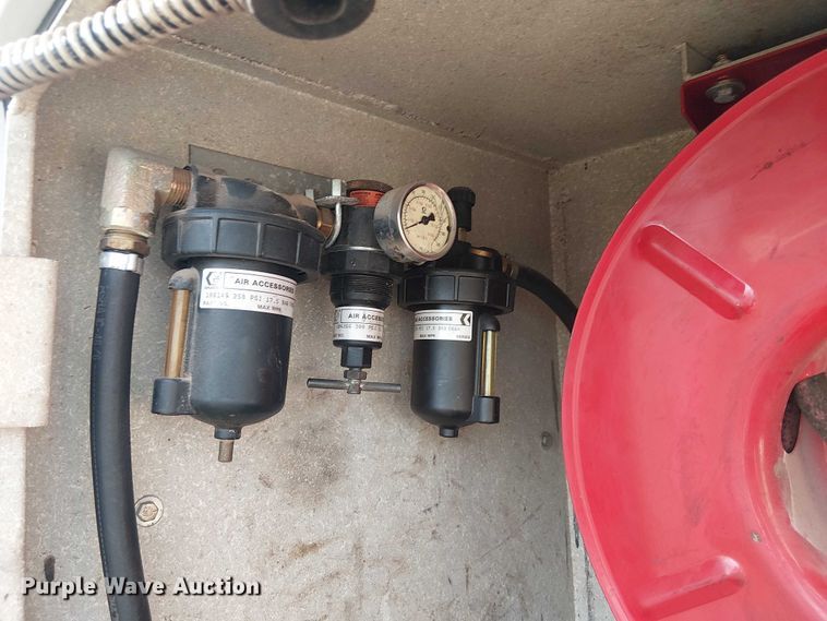 image for item EE1384 2007 Ford F650 utility / service truck