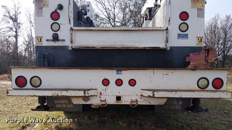 image for item EE1384 2007 Ford F650 utility / service truck