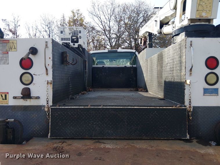 image for item EE1384 2007 Ford F650 utility / service truck