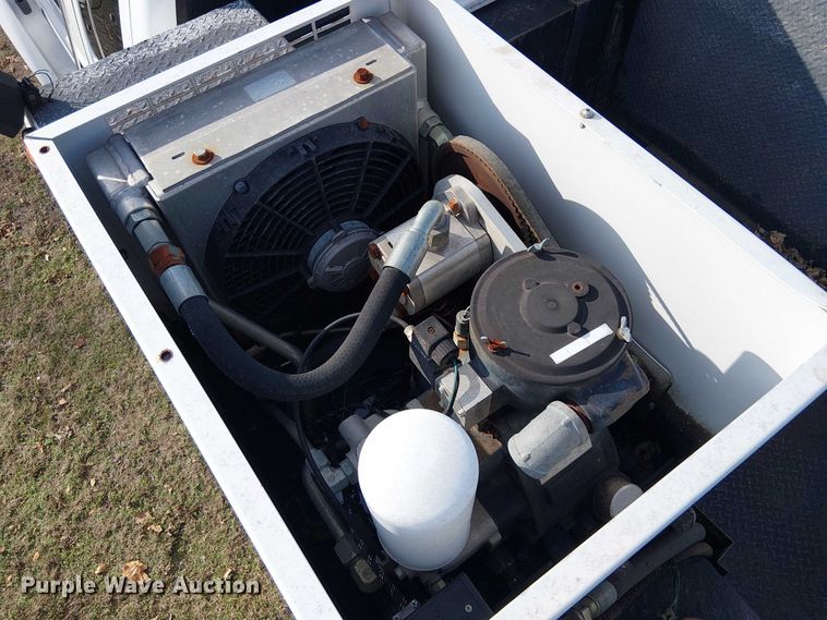 image for item EE1384 2007 Ford F650 utility / service truck