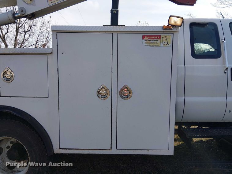 image for item EE1384 2007 Ford F650 utility / service truck