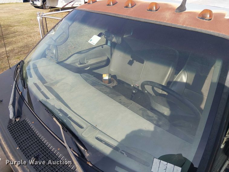 image for item EE1384 2007 Ford F650 utility / service truck