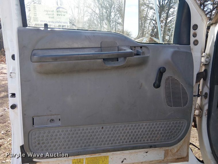 image for item EE1384 2007 Ford F650 utility / service truck