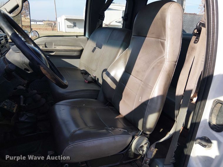 image for item EE1384 2007 Ford F650 utility / service truck