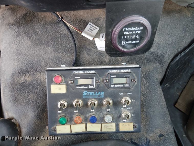 image for item EE1384 2007 Ford F650 utility / service truck