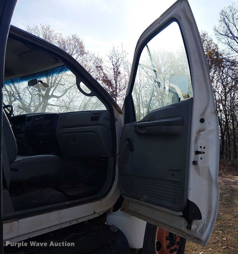 image for item EE1384 2007 Ford F650 utility / service truck