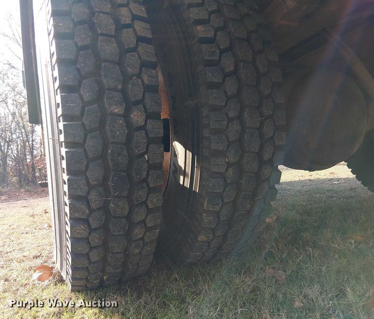 image for item EE1384 2007 Ford F650 utility / service truck