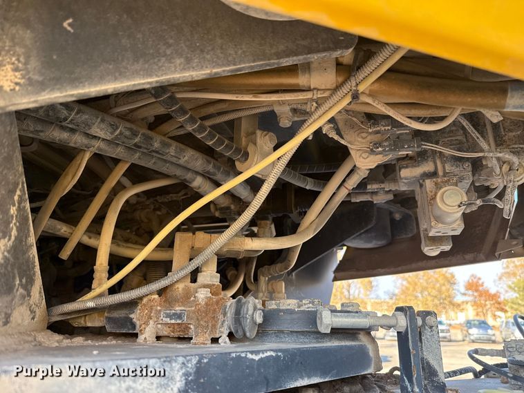 image for item EE3385 2013 Komatsu WA500-7 wheel loader