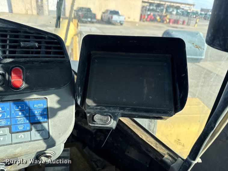 image for item EE3385 2013 Komatsu WA500-7 wheel loader