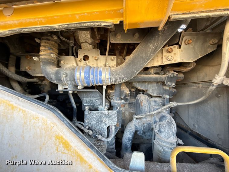 image for item EE3385 2013 Komatsu WA500-7 wheel loader