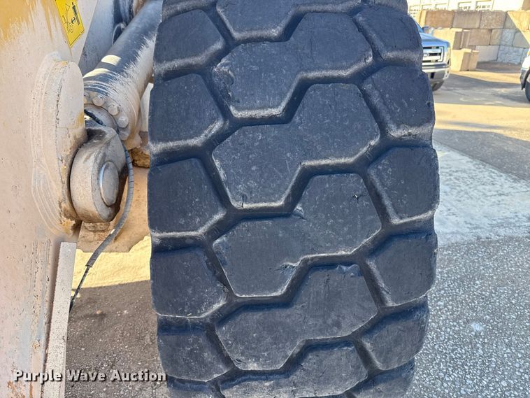 image for item EE3385 2013 Komatsu WA500-7 wheel loader