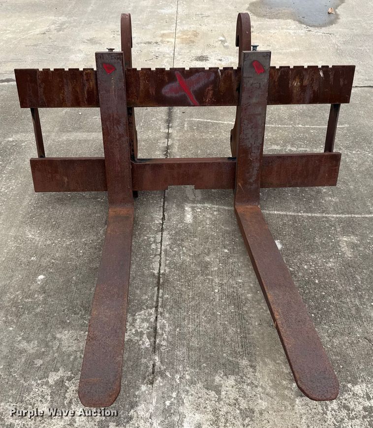 image for item EE3393 Wheel loader forks