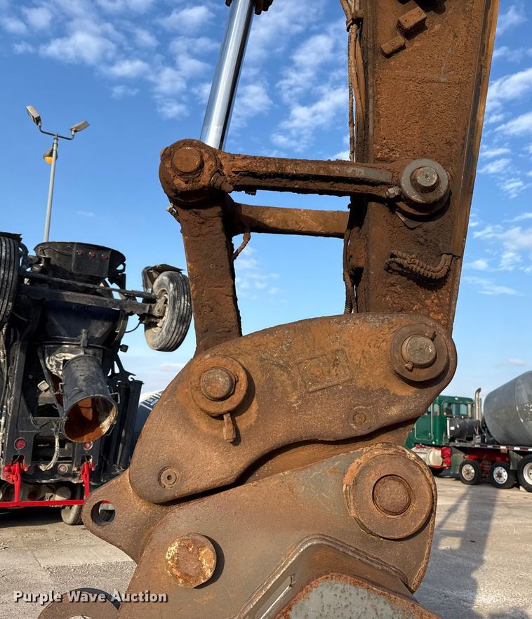 image for item EE3404 Volvo EC220DL excavator