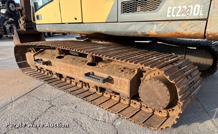 image for item EE3404 Volvo EC220DL excavator